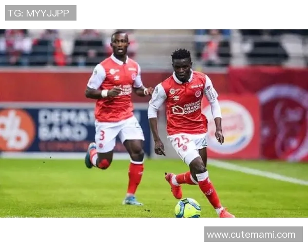 亚眠与兰斯对决前瞻及比分预测分析，谁能笑到最后